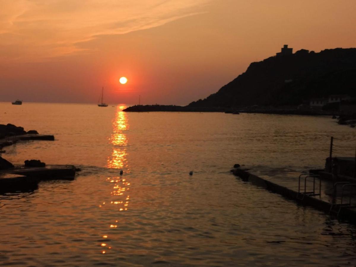 Casa Vacanze Le Rose Villa Gabbro Buitenkant foto